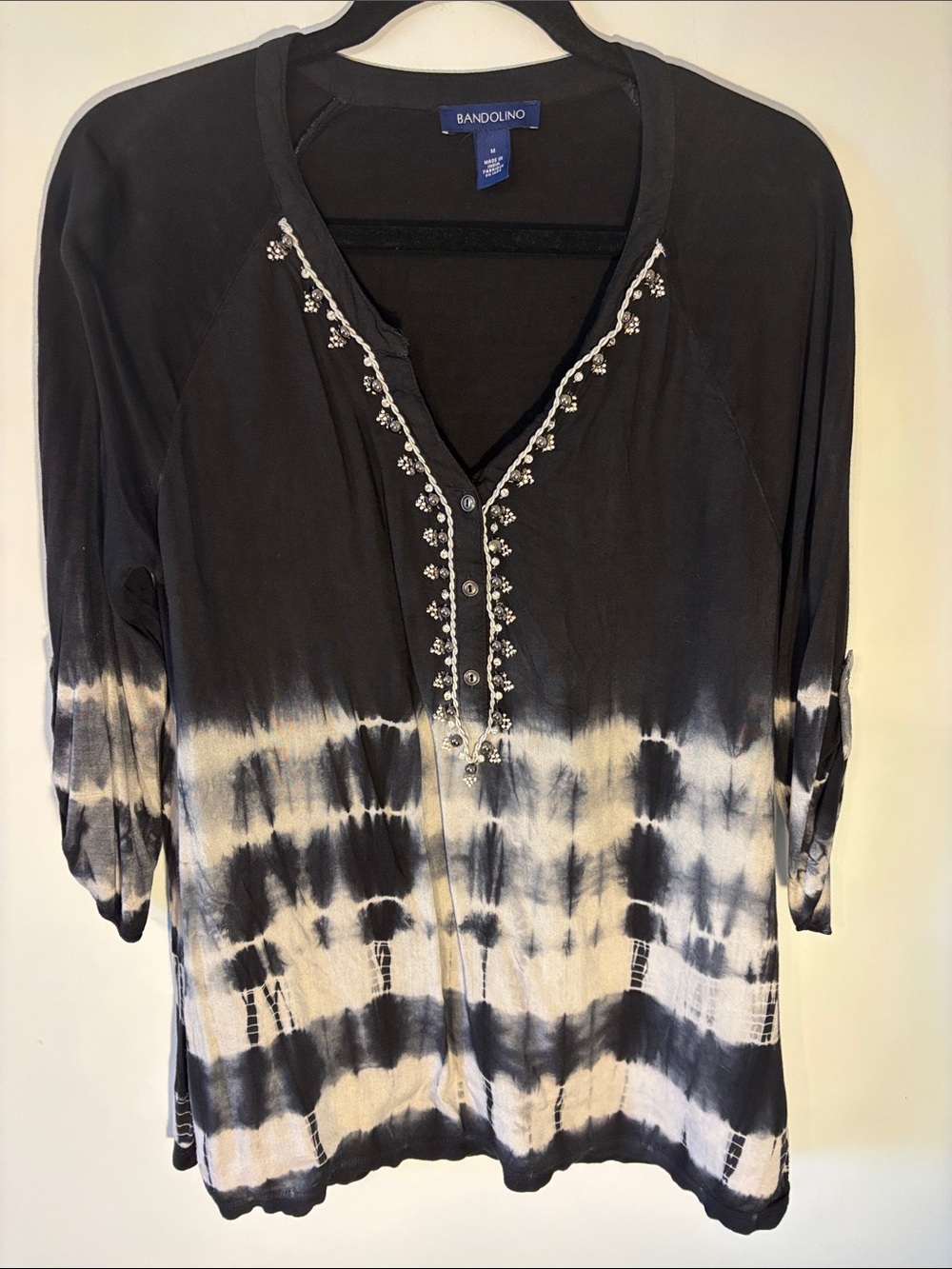 Bandolino Black & White Tie-Dye V-Neck Embellished Tunic